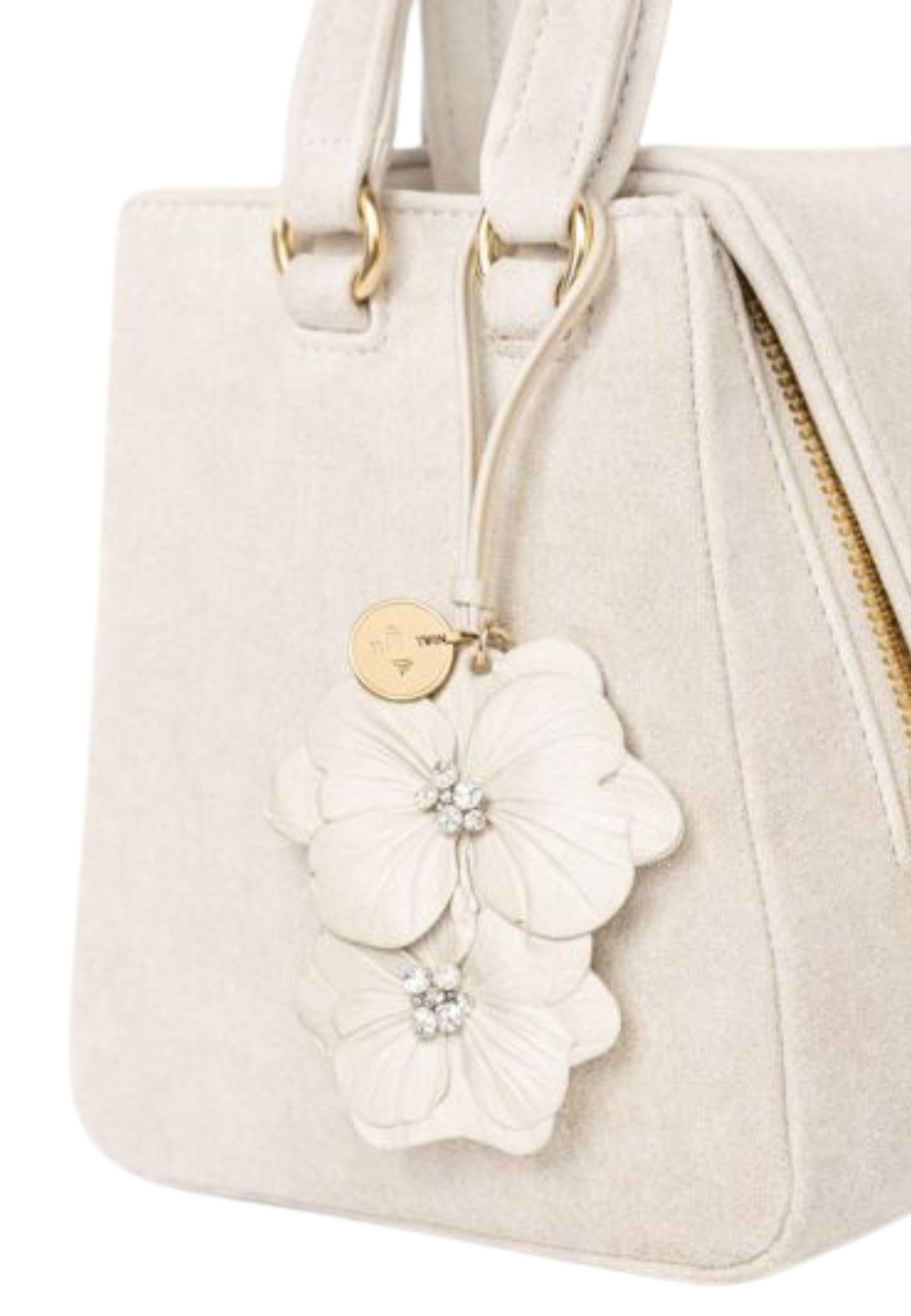 Charm Twinset 