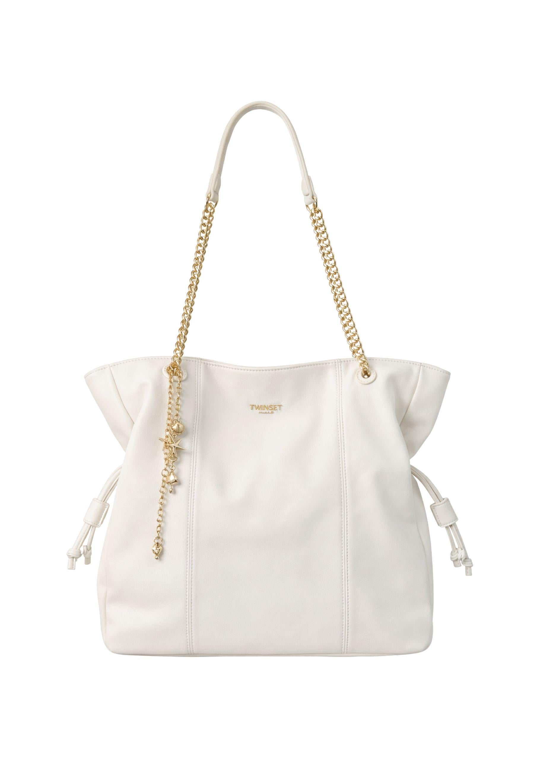 Borsa a spalla con catena e charm 