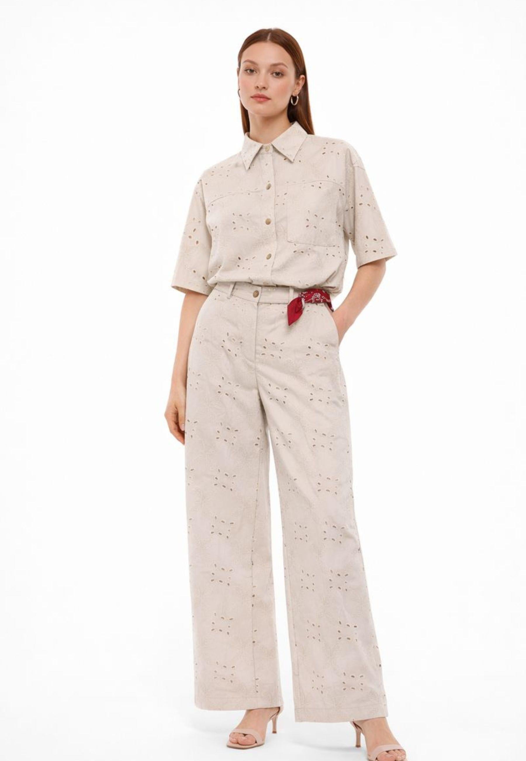 Pantalone in cotone ricamato 