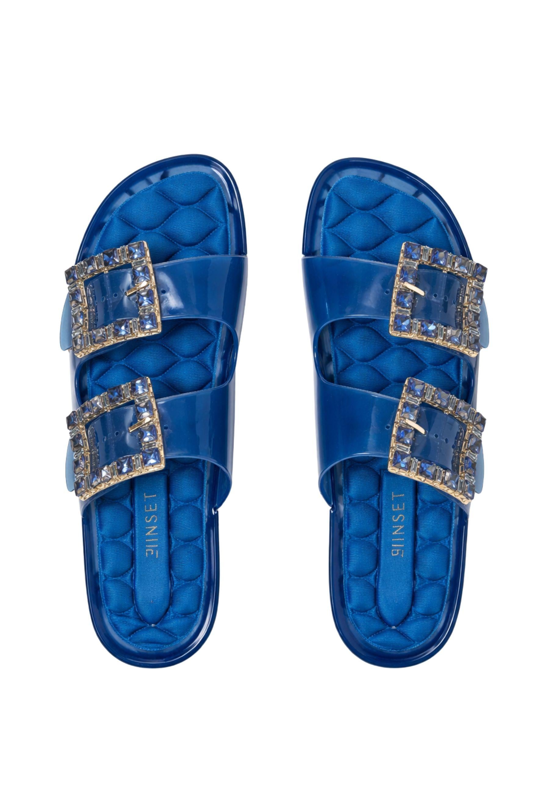 Sandali flat con maxi fibbie gioiello 