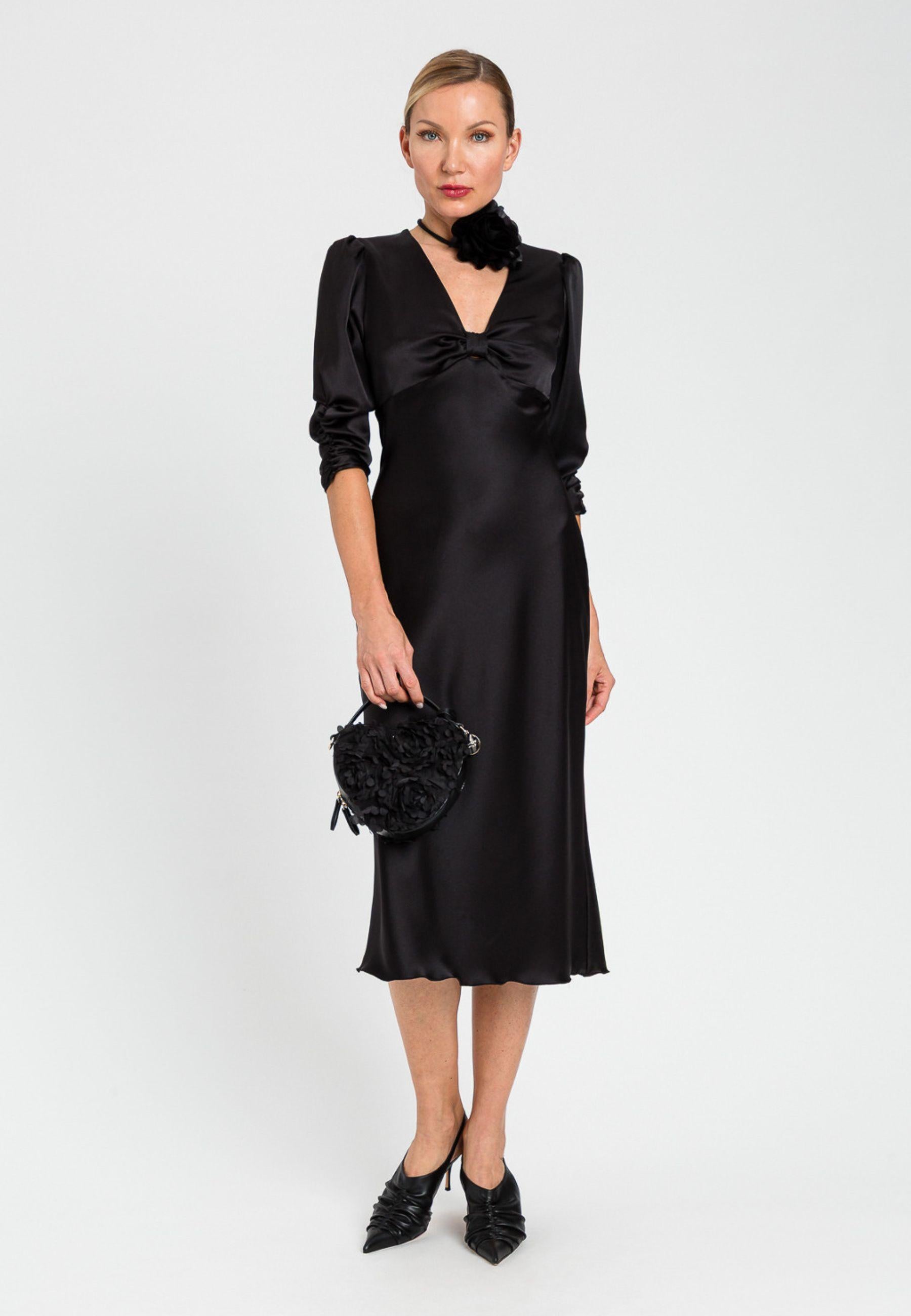 Abito midi nero effetto satinato - eleganza essenziale e femminilità contemporanea 