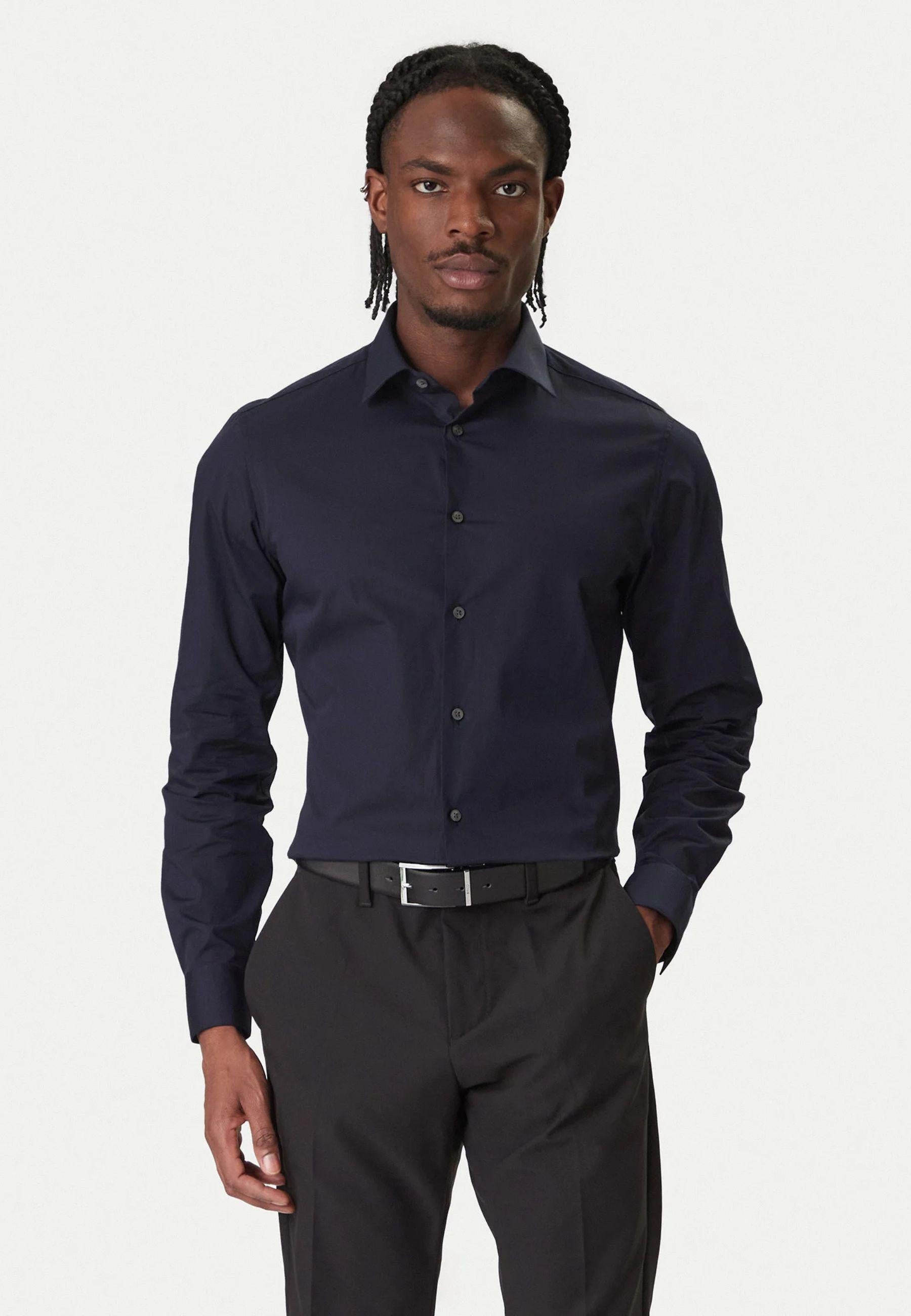 Camicia uomo Calvin Klein Essential in raffinato blu notte 
