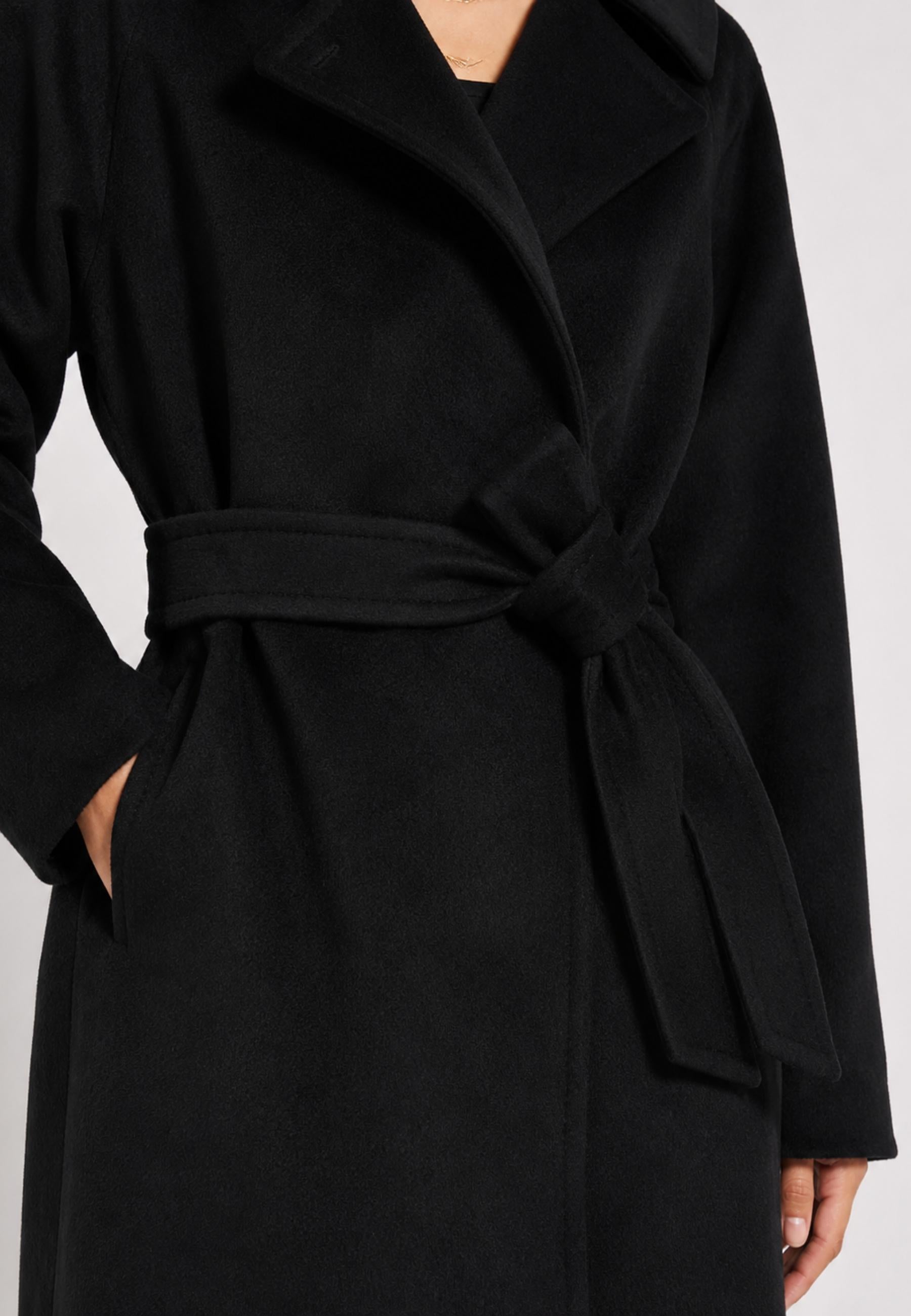 Max Mara Studio - Cappotto lungo in panno di castoro di pura lana vergine con cintura 