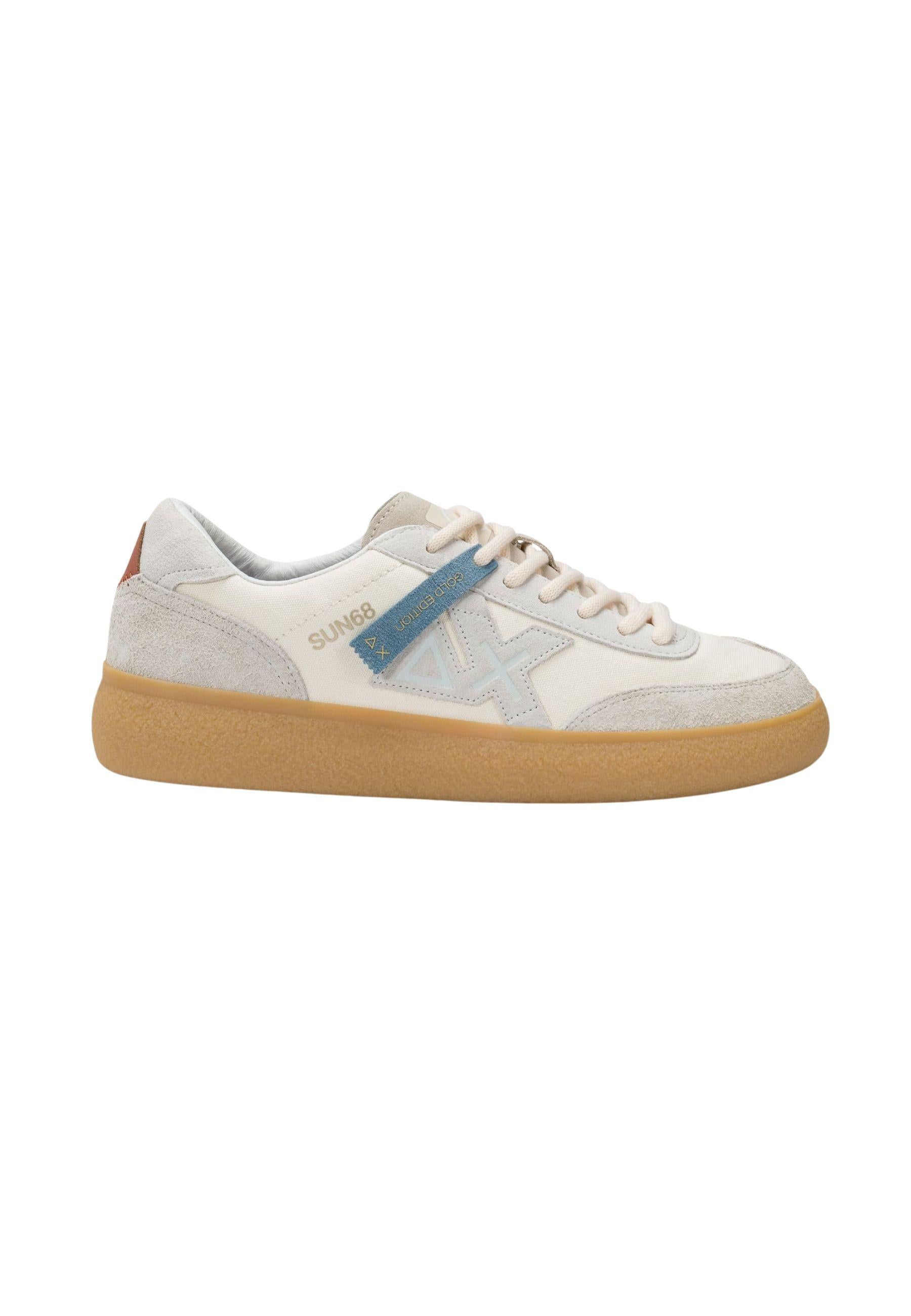 Luis Canvas Sneaker 