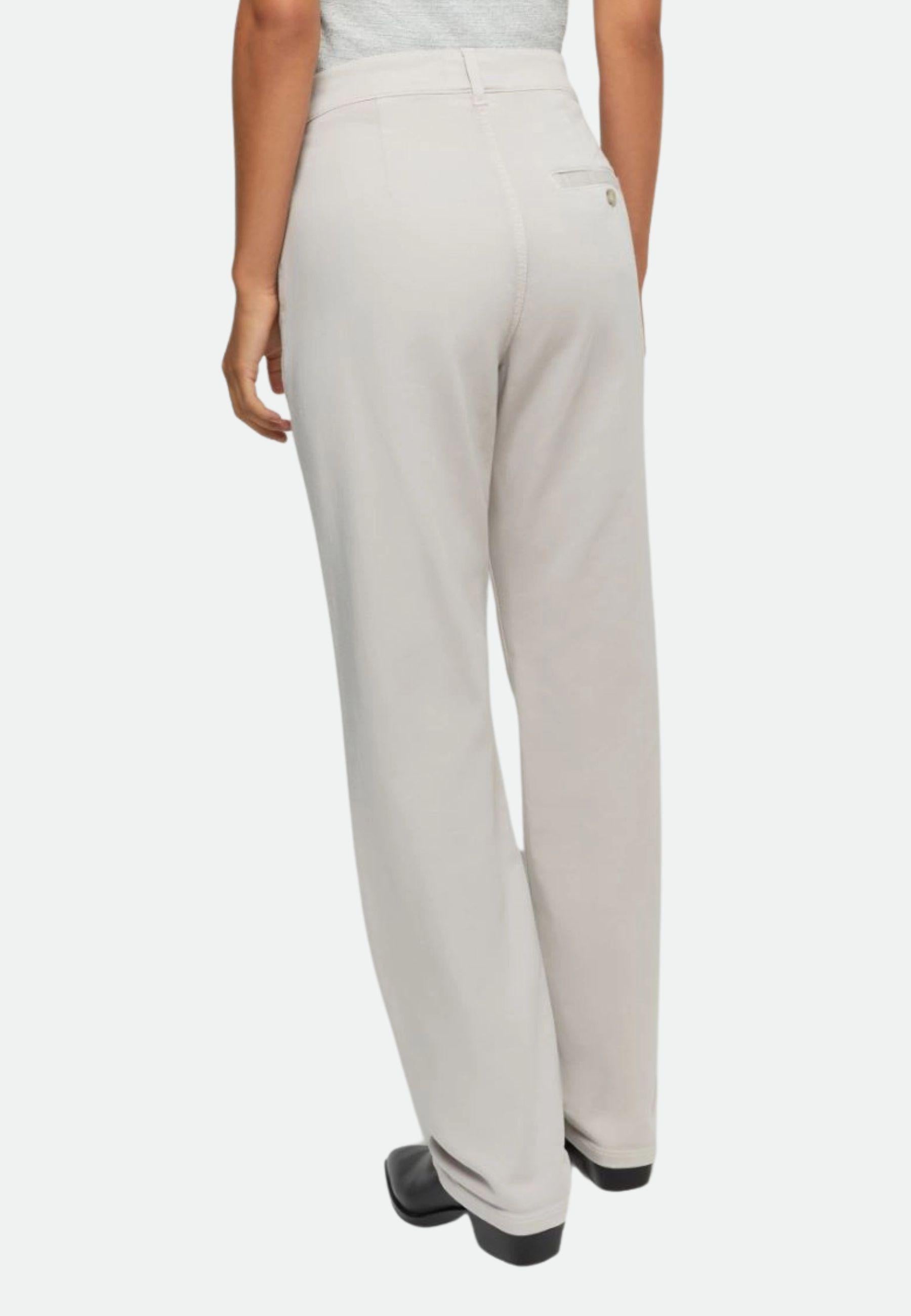 Pantaloni semiaderenti 