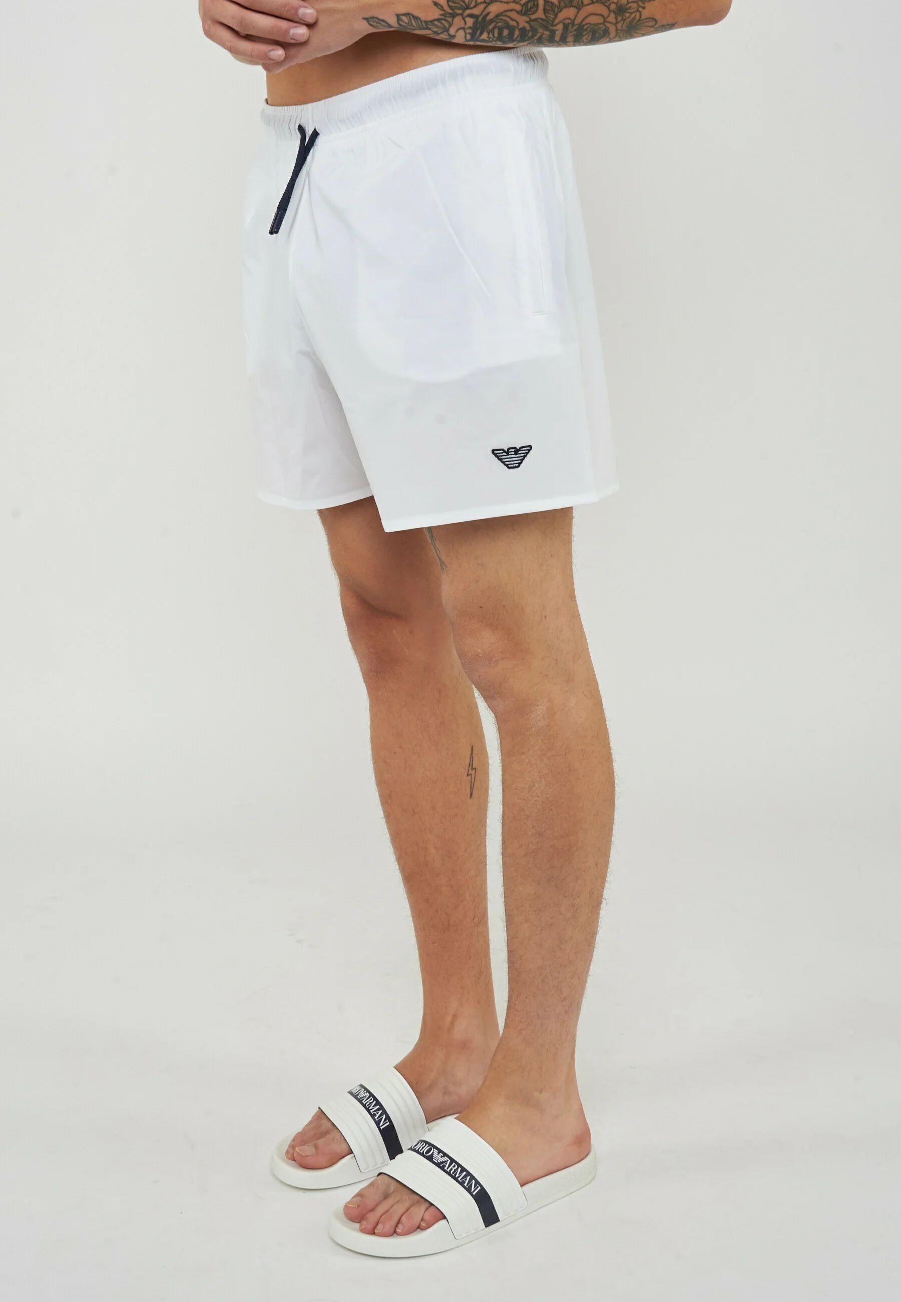 Costume da bagno uomo Emporio Armani - shorts bianchi con aquila ricamata 
