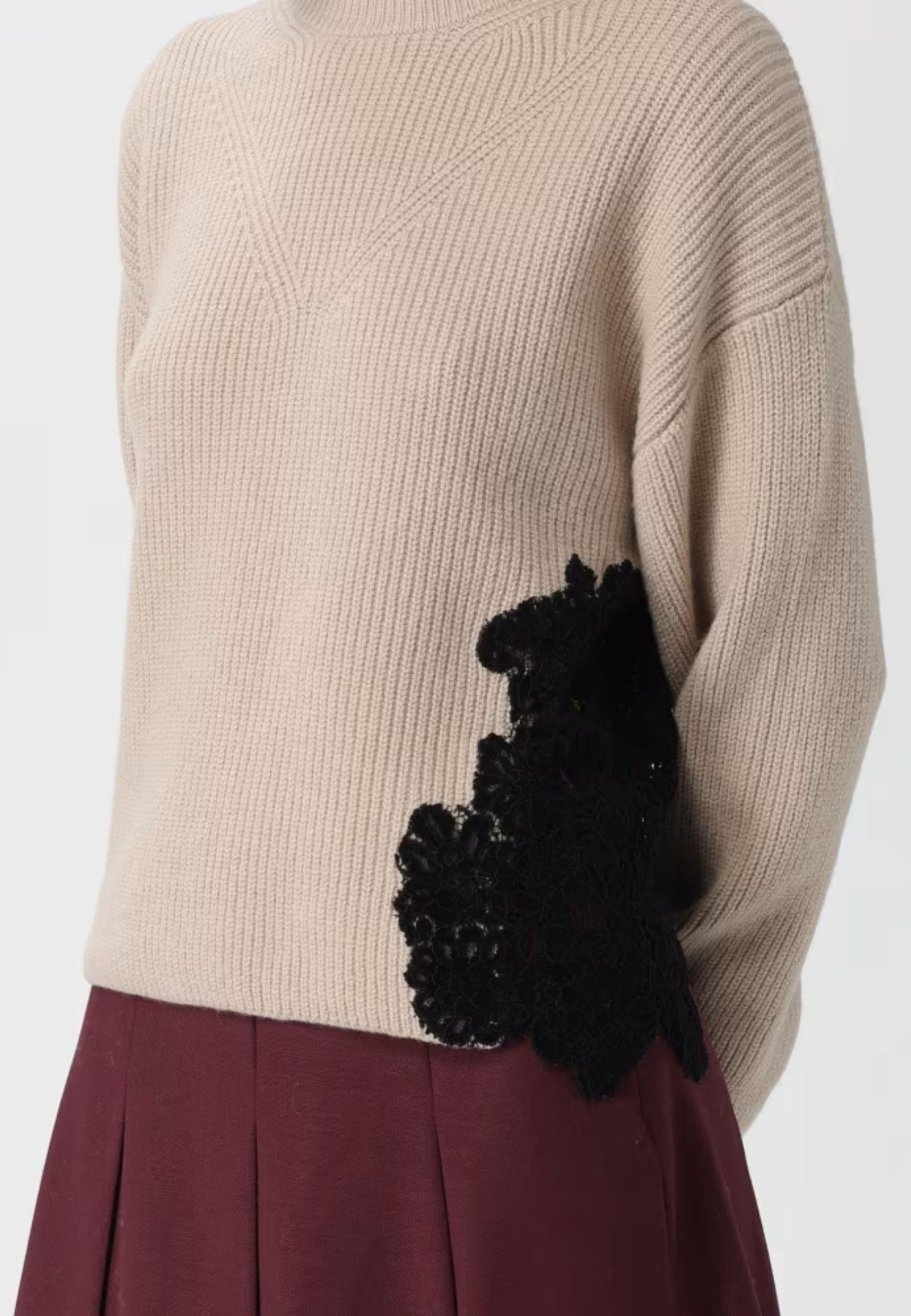 Maglia Girocollo in Misto Lana con Inserti in Pizzo 