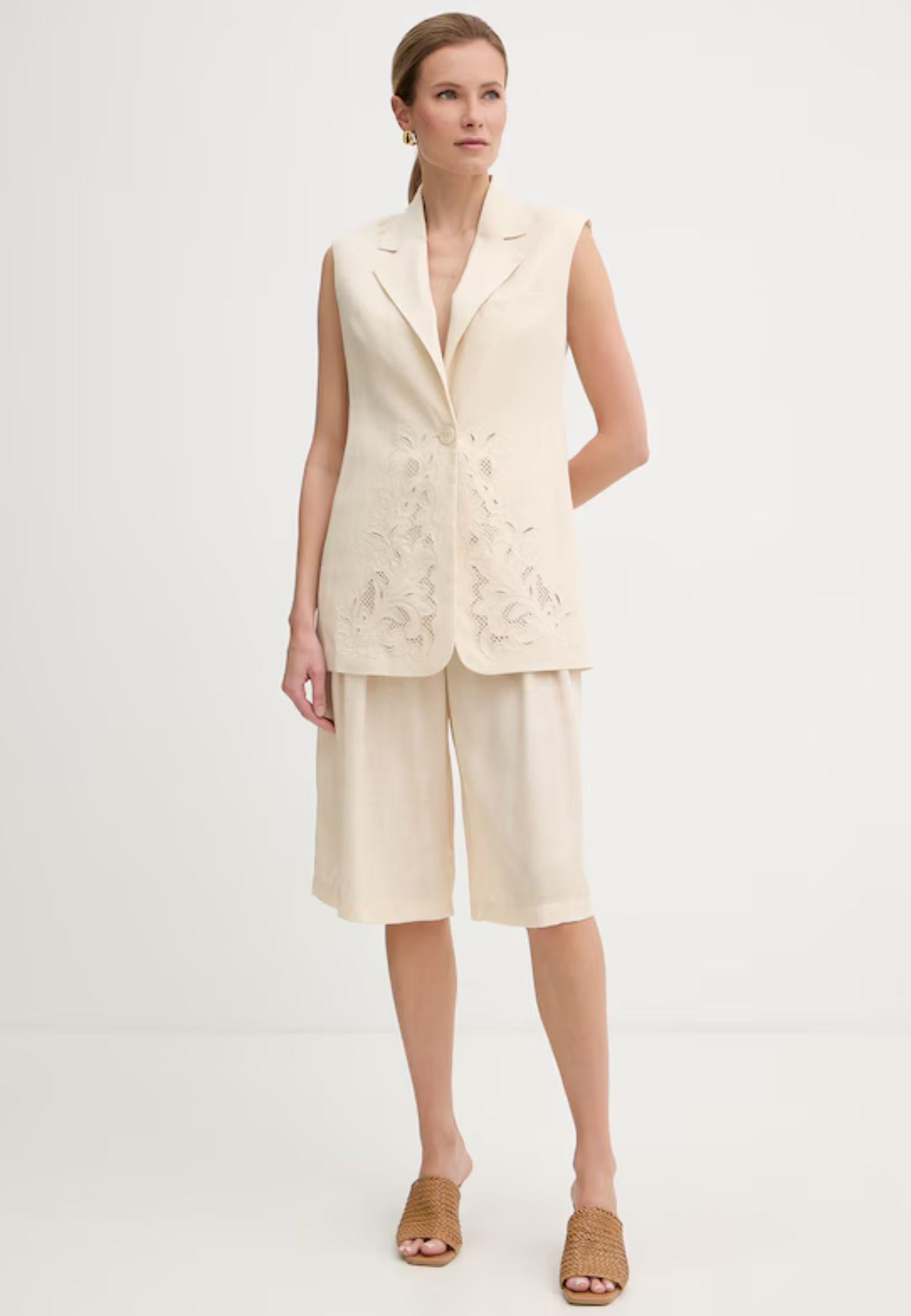 Bermuda Twinset da donna in lyocell - Beige 