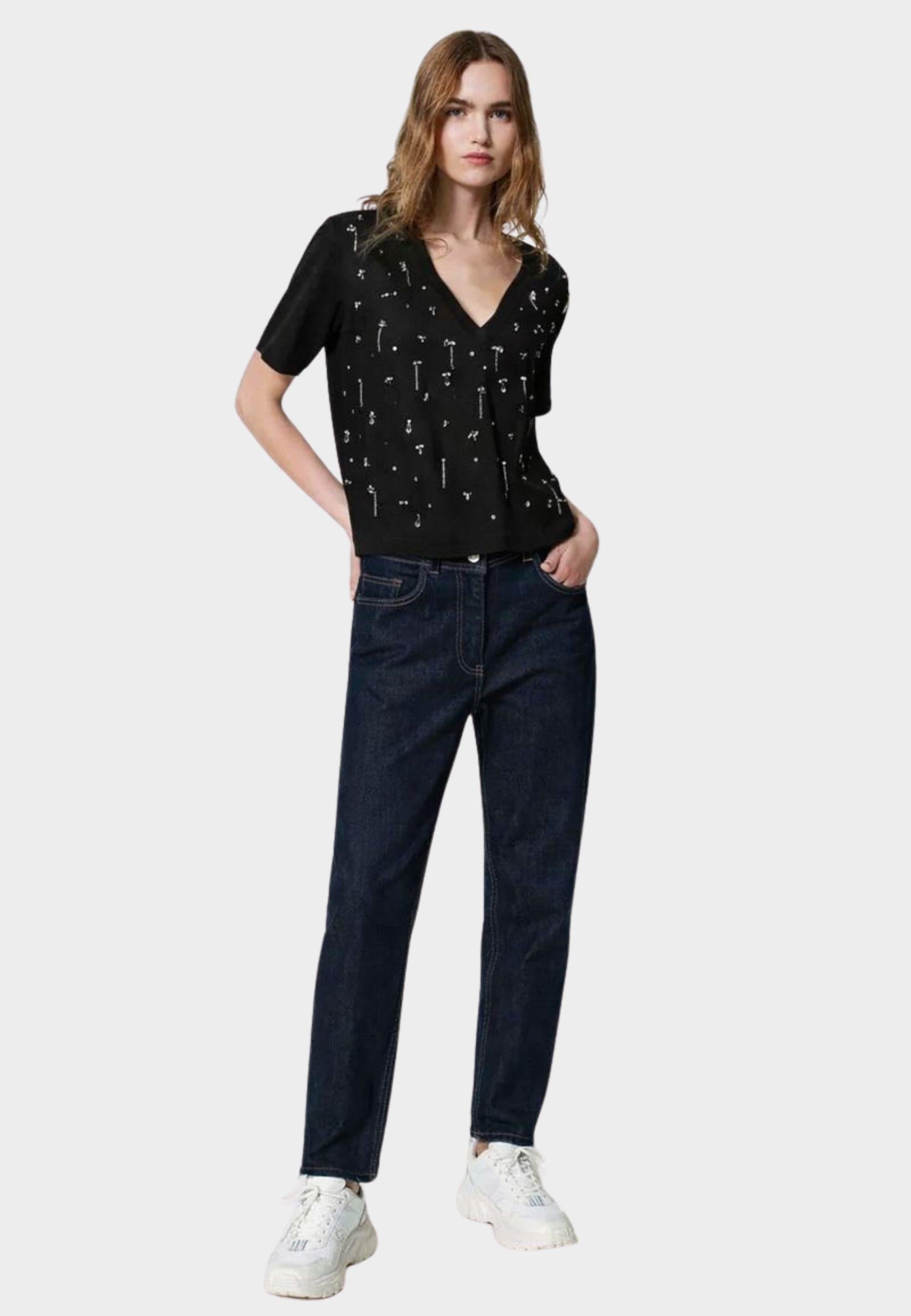 T-shirt cropped con ricami 
