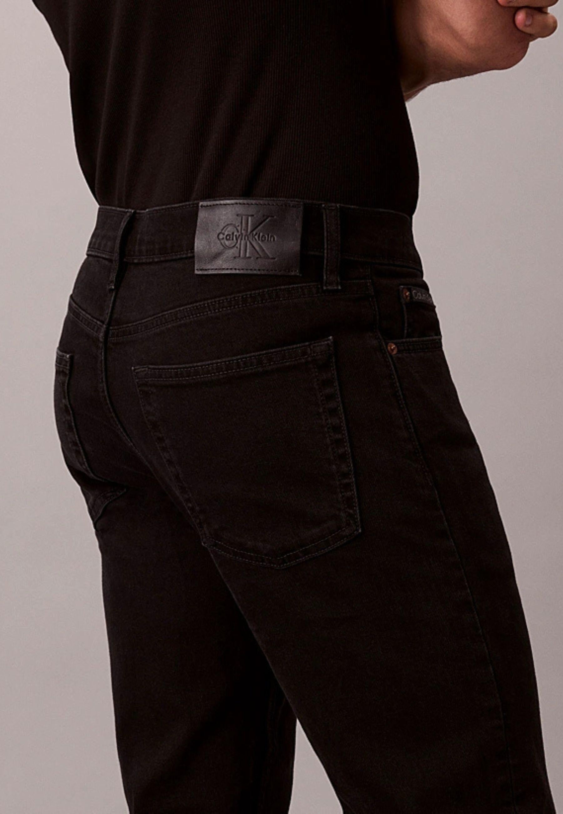 Slim Straight Jeans 