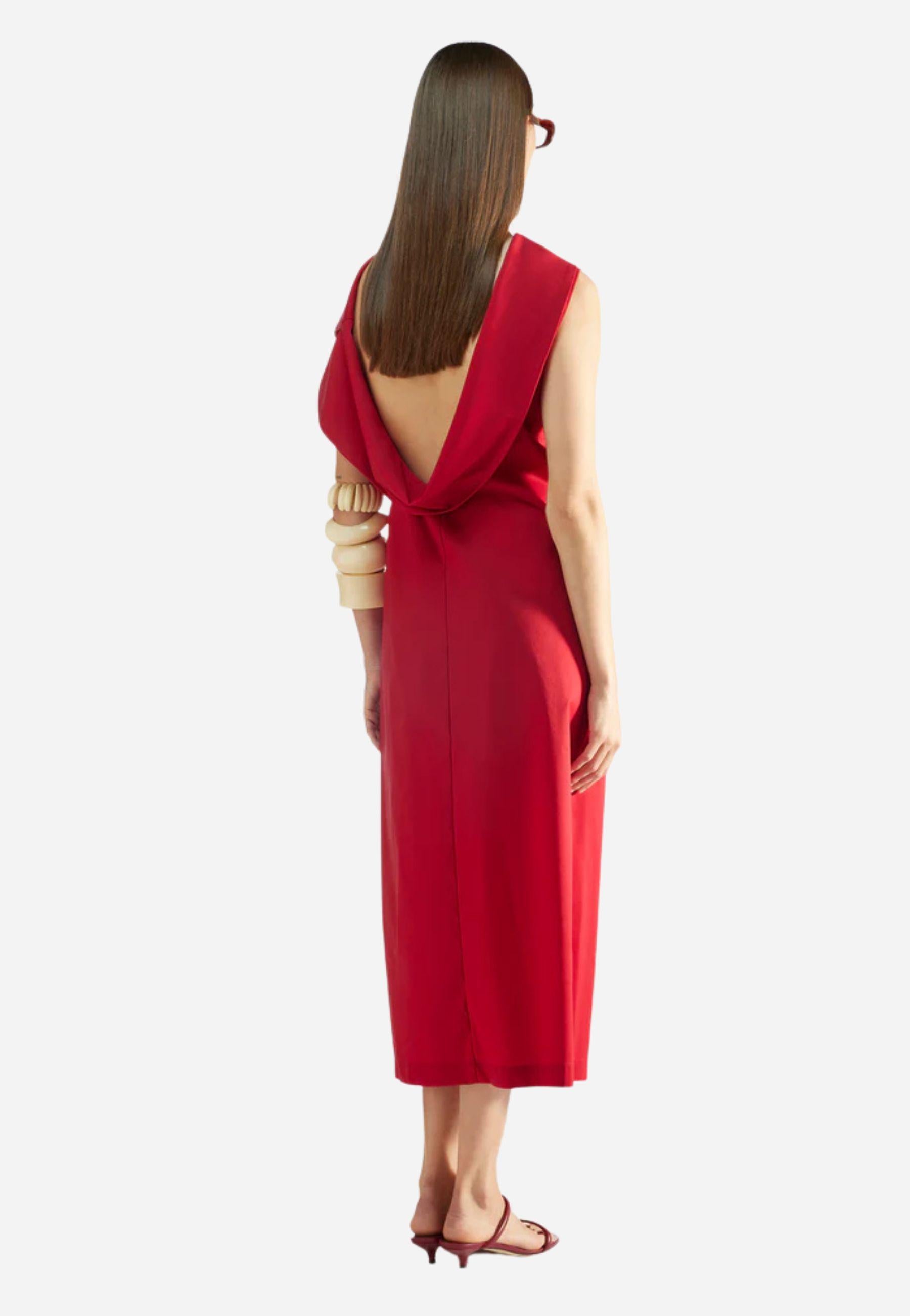 Abito midi rosso con scollo asimmetrico e schiena scoperta<BR/> 
