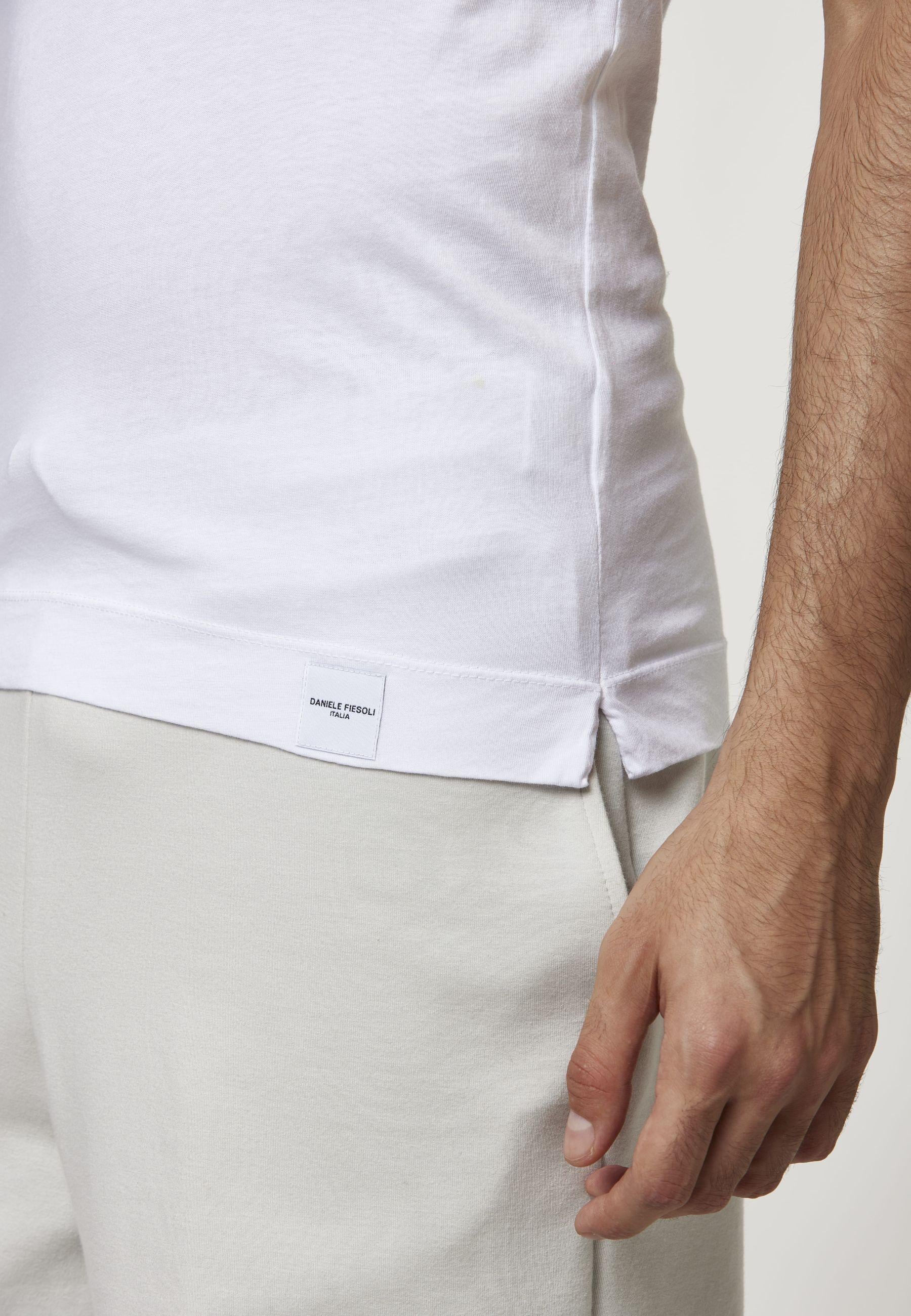 T-shirt paricollo Daniele Fiesoli 