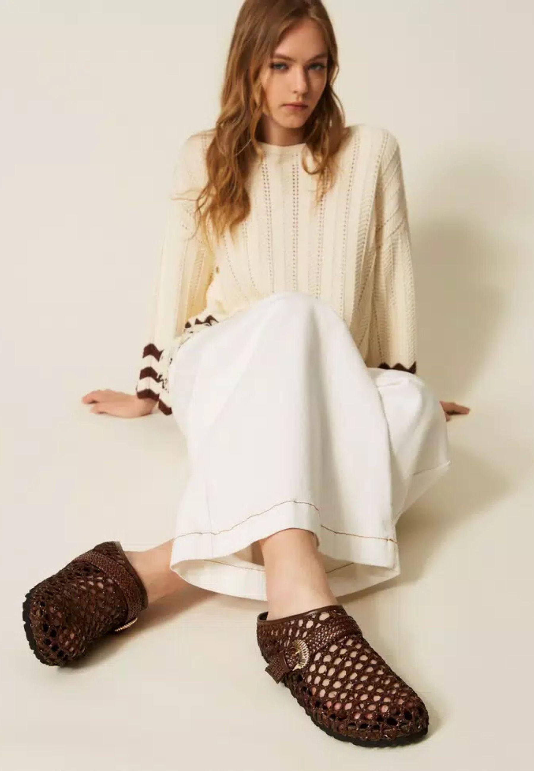 Sandali slide con intrecci 