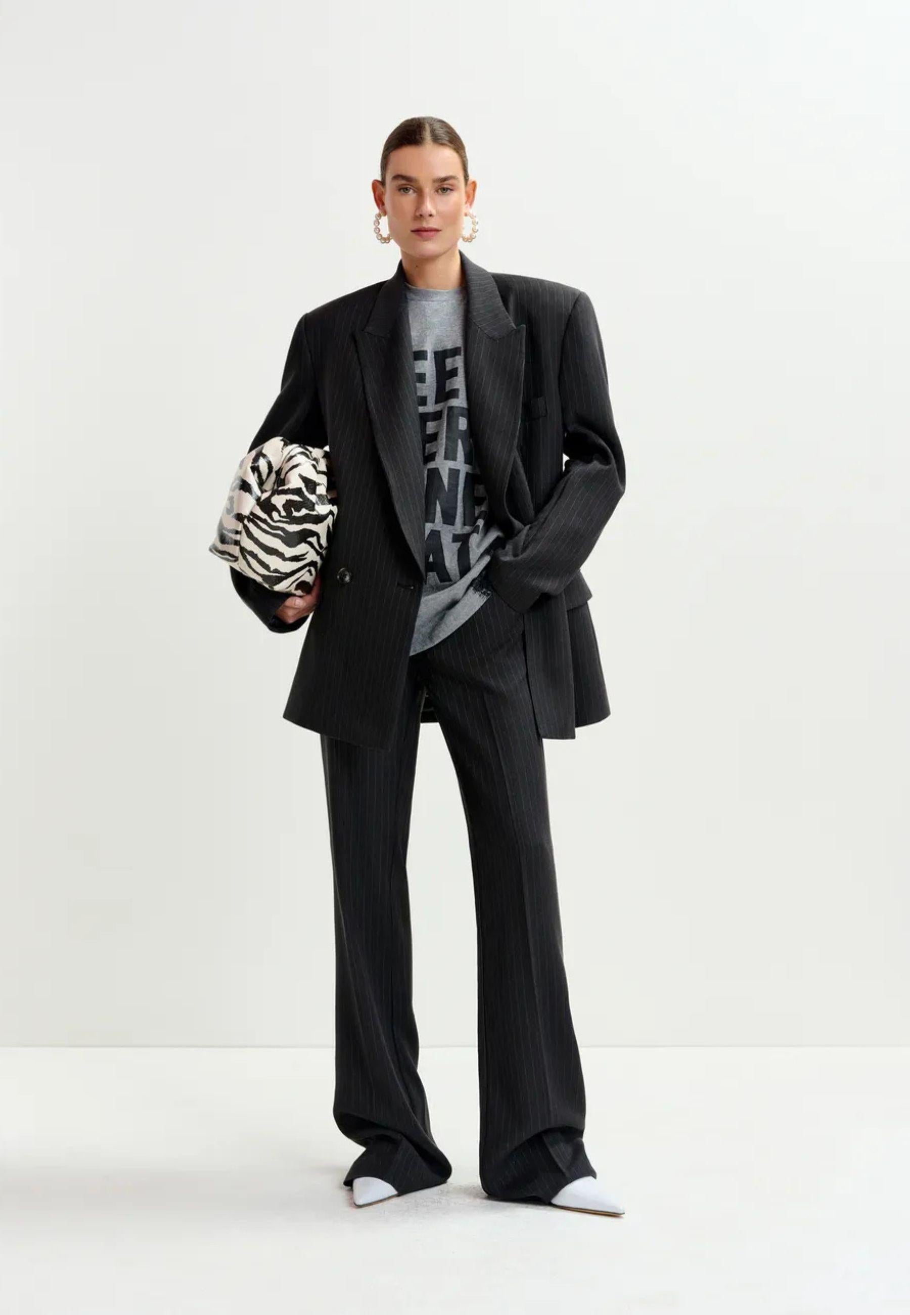 Pantaloni flare a vita alta con gessatura 