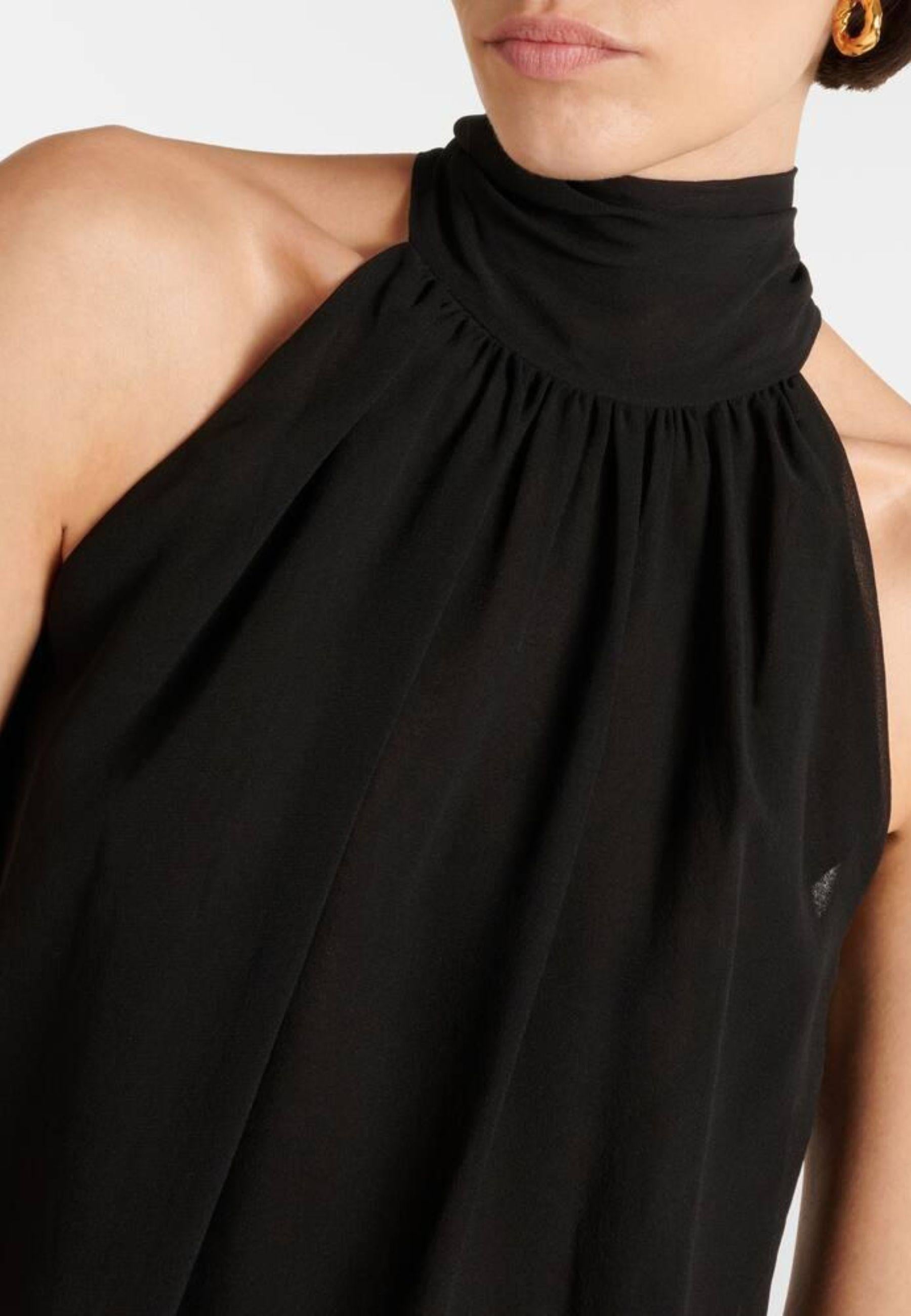 Top Fiore in seta con collo halter 