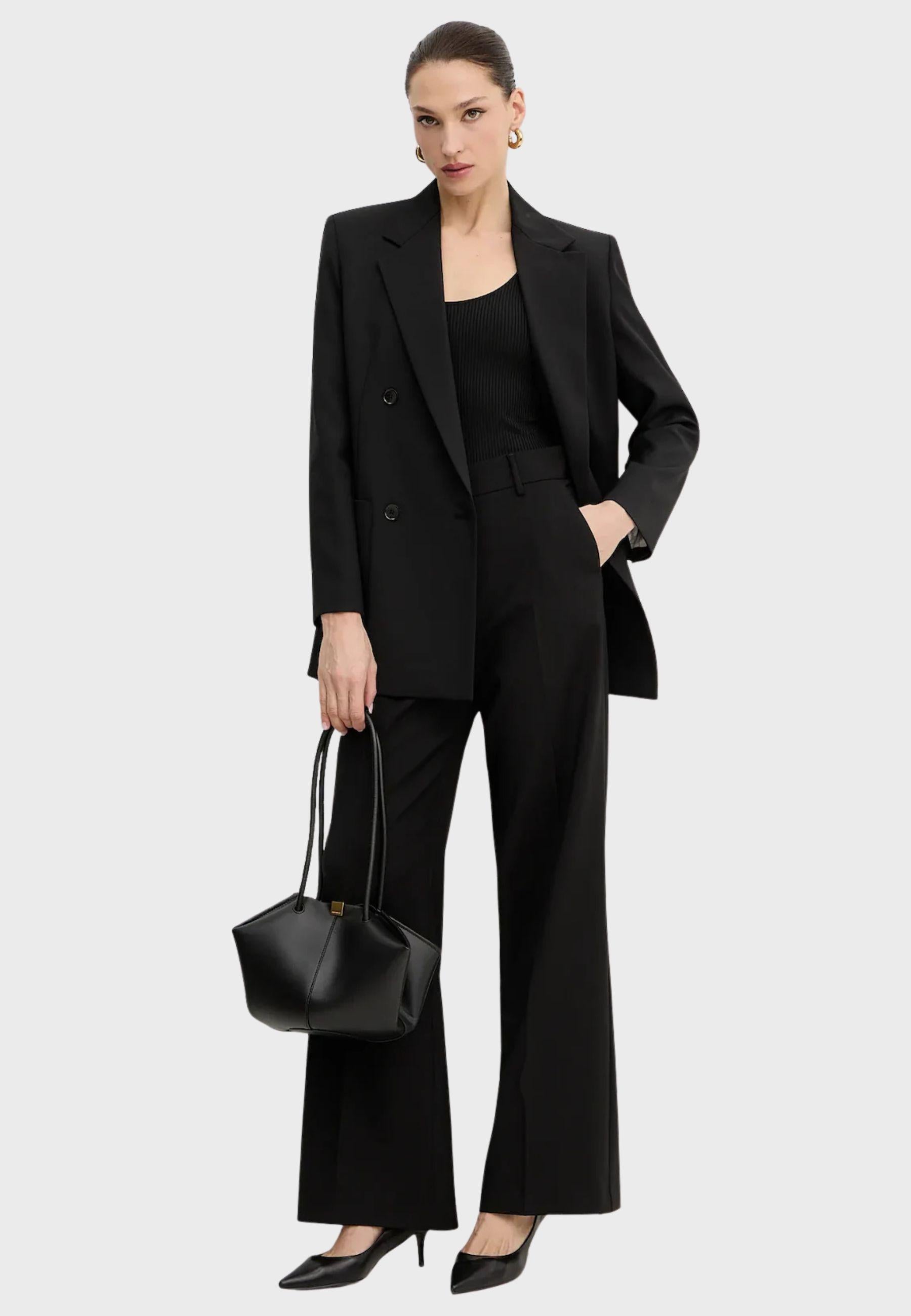 Pantalone a palazzo 