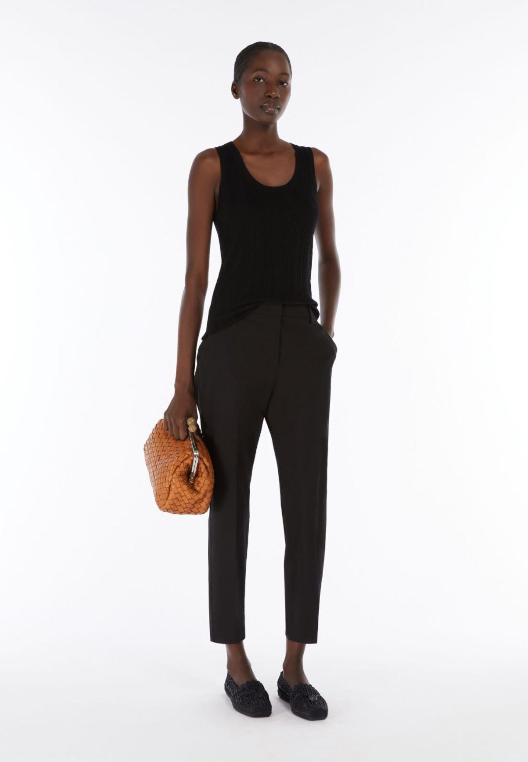 Pantalone slim fit in gabardina stretch 
