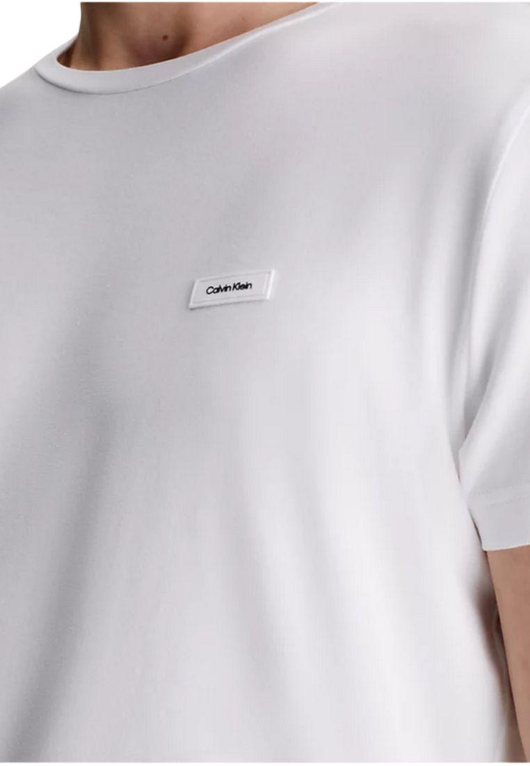 T-shirt elasticizzata vestibilità slim 